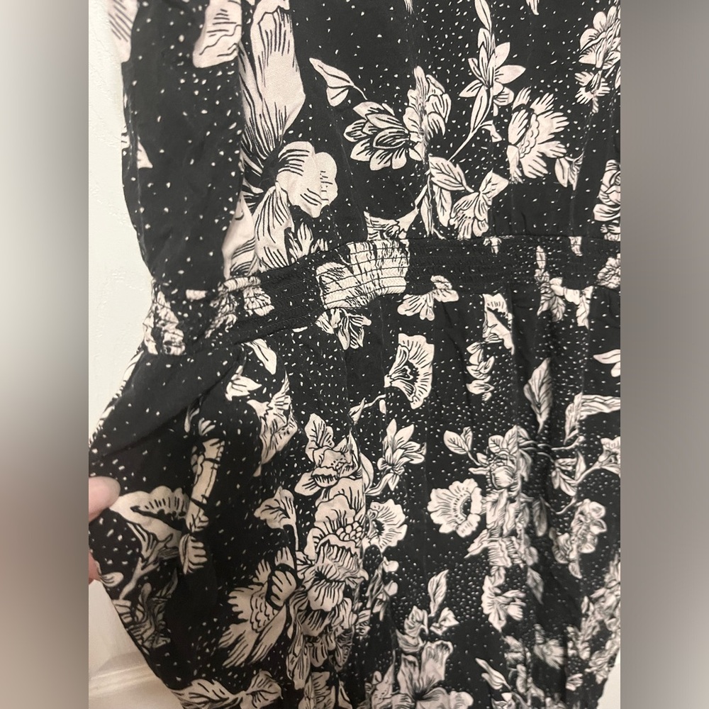 Additional jumpsuit - Picture 4 of 5